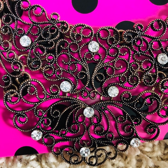 Statement rhinestone necklace! - Picture 2 of 2